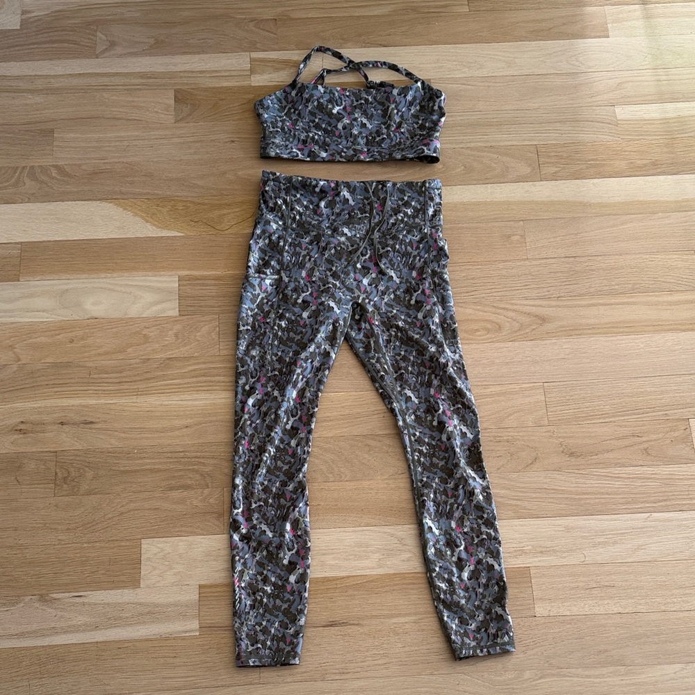 Fabletics Motion 365 Activewear Set M